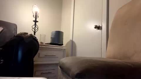 iamtheone403 online show from 12, 10, 2025