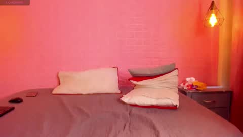 Snapshot of ian_aleandra chatting on 6, 1, 2026 Ian Aleandra online show from 6, 1, 2026