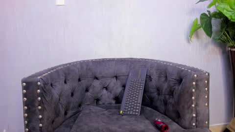 Ian online show from 12, 3, 2025