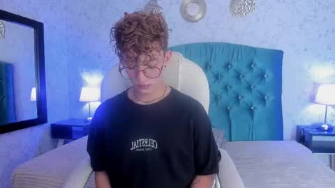 ian  online show from 12, 11, 2025