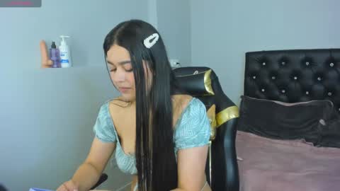 Isabella online show from 19, 11, 2025