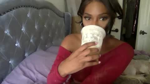 icedcoffeex online show from 17, 12, 2024