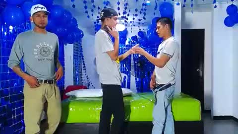 THOMAS AND DAMIAND online show from 18, 12, 2024