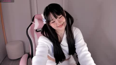 Hitomi   online show from 31, 10, 2025