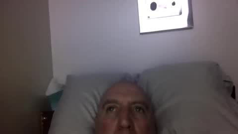 Snapshot of icumming chatting on 21, 4, 2026 icumming online show from 21, 4, 2026