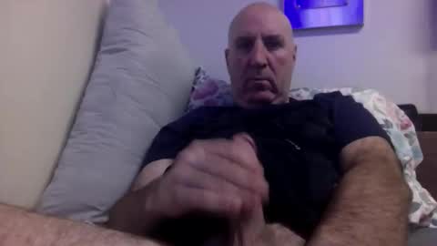 Snapshot of icumming chatting on 12, 5, 2026 icumming online show from 12, 5, 2026