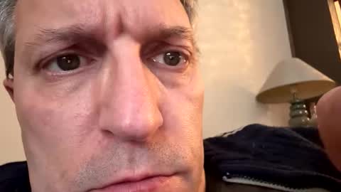 Snapshot of icums4u chatting on 15, 10, 2025 icums4u online show from 15, 10, 2025