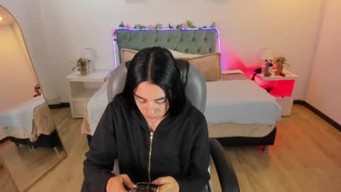 Snapshot of icysweetcam chatting on 17, 7, 2026 Icy online show from 17, 7, 2026