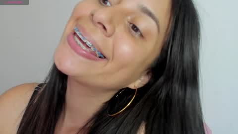 Idara Zanin online show from 24, 1, 2025