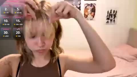 Snapshot of idellwold chatting on 4, 5, 2026 Sarah online show from 4, 5, 2026