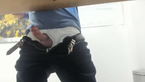 idfunguy2023 online show from 17, 12, 2025