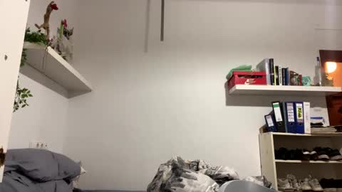 Snapshot of idkwhattowatch chatting on 5, 2, 2025 idkwhattowatch online show from 5, 2, 2025