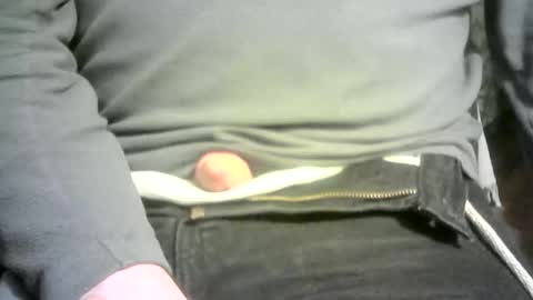 ignoredlittlestloser online show from 6, 1, 2026