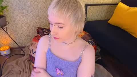 Emmy  help me reach 100 thumbs up online show from 2, 3, 2025