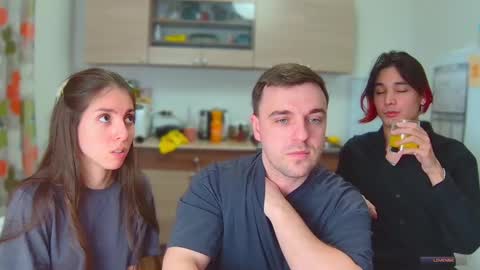 Julia and Mira online show from 29, 12, 2024