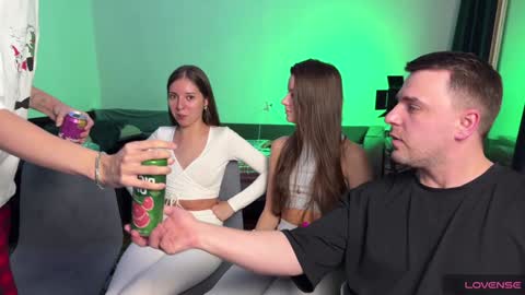 Julia and Mira online show from 29, 1, 2025