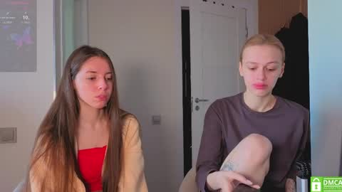 Julia and Mira online show from 6, 4, 2026