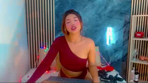 iisalombardi online show from 2, 12, 2025