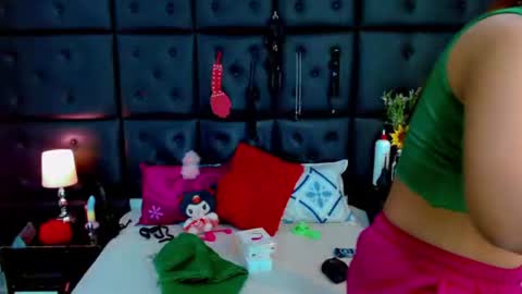 iisalombardi online show from 22, 6, 2026