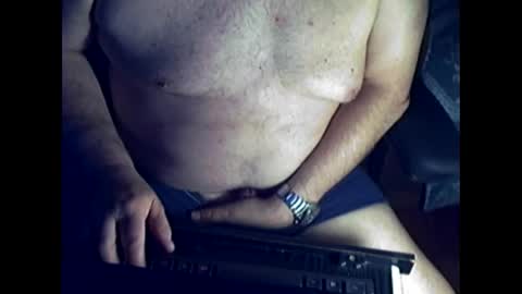 Snapshot of ikissuuuu chatting on 15, 10, 2025 ikissuuuu online show from 15, 10, 2025