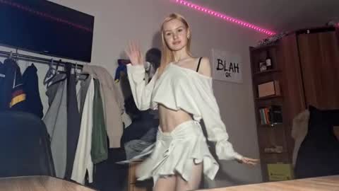 ShyLuna online show from 5, 2, 2026