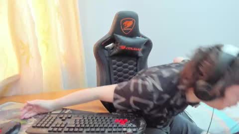 Snapshot of iliaskrislove chatting on 25, 3, 2026 iliaskris online show from 25, 3, 2026