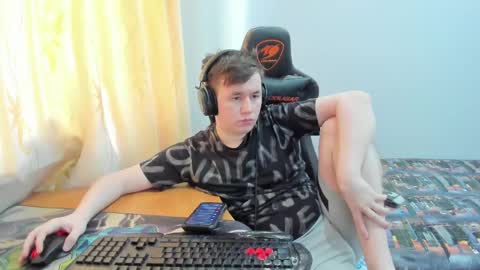 Snapshot of iliaskrislove chatting on 18, 5, 2026 iliaskris online show from 18, 5, 2026