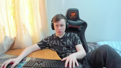 Snapshot of iliaskrislove chatting on 25, 5, 2026 iliaskris online show from 25, 5, 2026