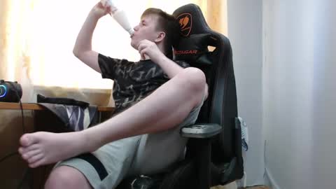 Snapshot of iliaskrisloveee chatting on 17, 5, 2026 lord online show from 17, 5, 2026