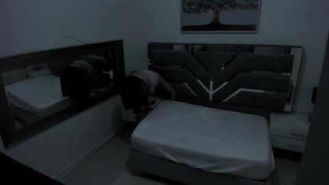 Snapshot of iliy_ chatting on 2, 11, 2025 ILY online show from 2, 11, 2025