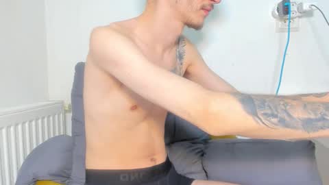 Snapshot of illusions888 chatting on 2, 11, 2025 D-Illusion online show from 2, 11, 2025