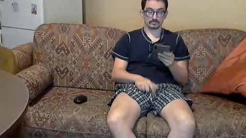 ilovecuteguy79 online show from 20, 5, 2026