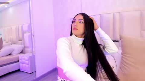 im_isabella1 online show from 23, 5, 2026