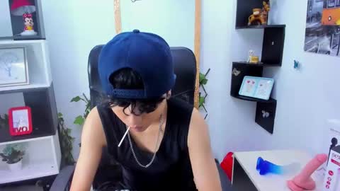 mathias online show from 8, 10, 2025