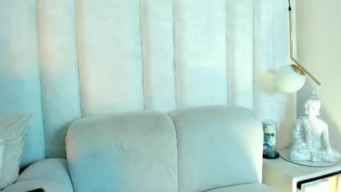im_miadoll online show from 26, 6, 2026