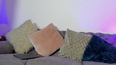 Snapshot of im_salo18 chatting on 3, 3, 2026 Salo online show from 3, 3, 2026