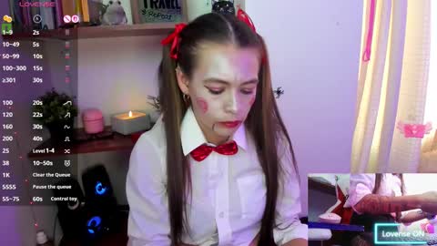 Lisa Hyga online show from 28, 10, 2025