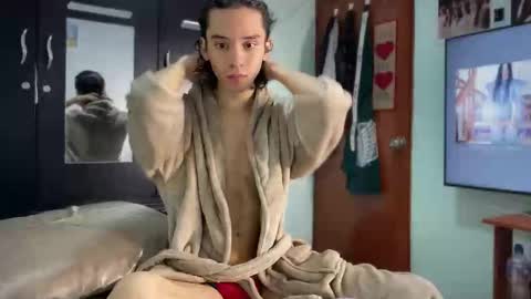 Colton Alvin Independent model online show from 12, 9, 2025