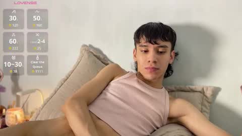 Colton Alvin Independent model online show from 16, 12, 2025
