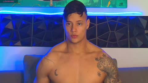 Snapshot of imconor chatting on 13, 12, 2024 imconor online show from 13, 12, 2024