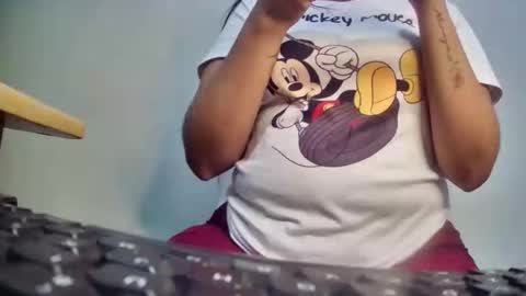 mia latina online show from 11, 2, 2026