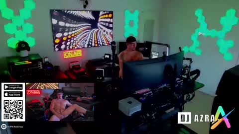 Snapshot of imdjazra chatting on 12, 1, 2025 DJ Azra online show from 12, 1, 2025