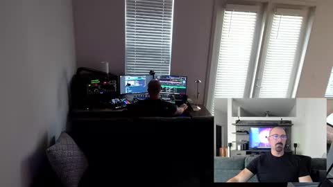 Snapshot of imdjazra chatting on 28, 9, 2025 DJ Azra online show from 28, 9, 2025