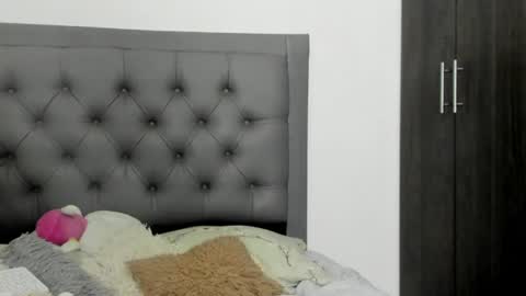imemily444_ online show from 19, 7, 2026
