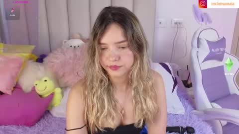 Larisa online show from 8, 3, 2025