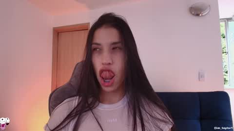 TAYLOR  online show from 17, 11, 2025