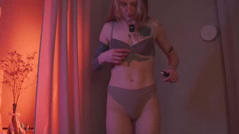 oksana  online show from 14, 11, 2025