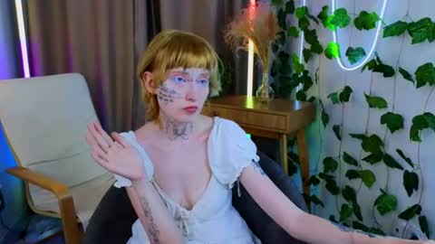 Snapshot of incub_ chatting on 31, 7, 2026 incub_ online show from 31, 7, 2026