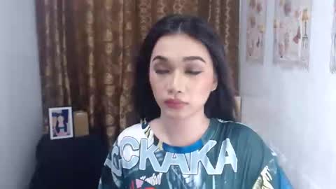 indestructabletrixie online show from 19, 1, 2025