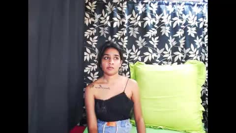 Snapshot of indian_leah chatting on 1, 12, 2025 leah online show from 1, 12, 2025